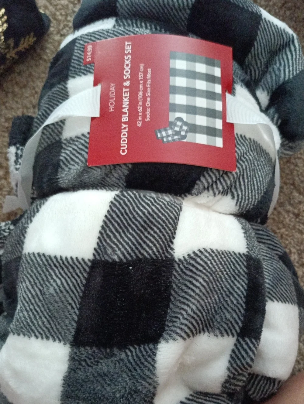 Holiday Time Black and White Buffalo Check Cuddly Blanket & Socks Set